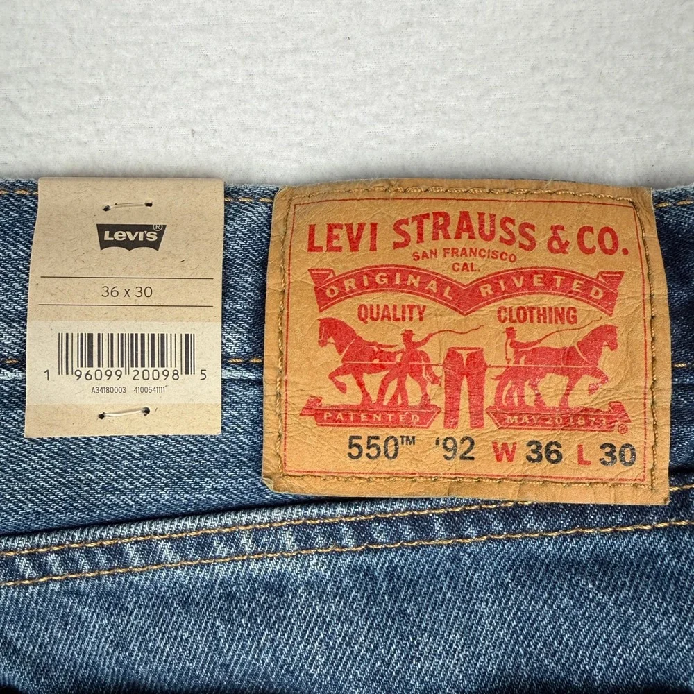 NEW Levi's 550 '92 Relaxed Taper Jeans Mens 36x30 Blue Denim A3418-0003